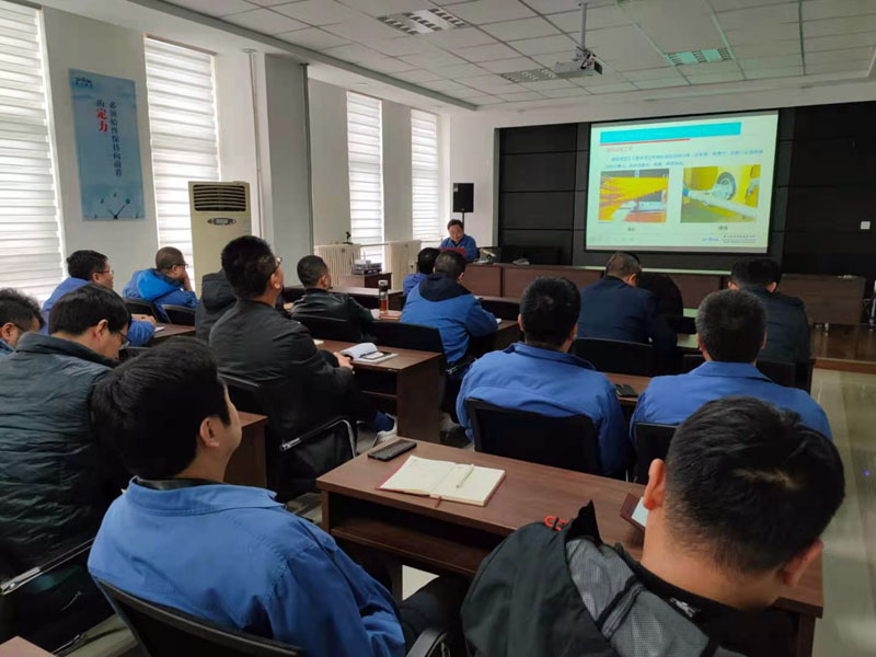 星火機(jī)床公司舉辦銷(xiāo)售員培訓(xùn)交流座談會(huì)