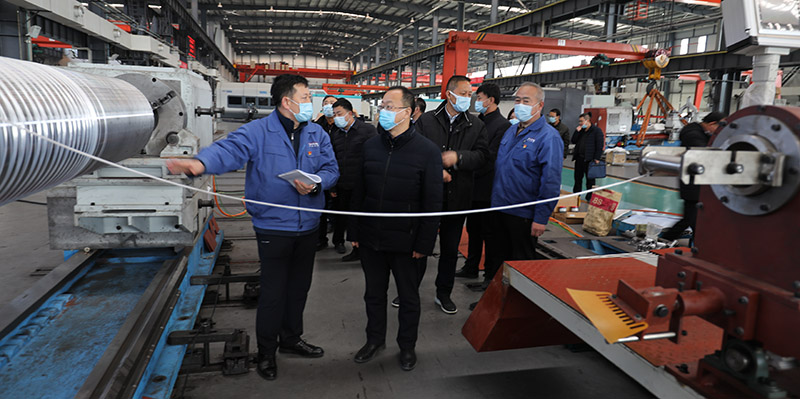 天水市委常委、常務(wù)副市長賈義翔來星火公司調(diào)研