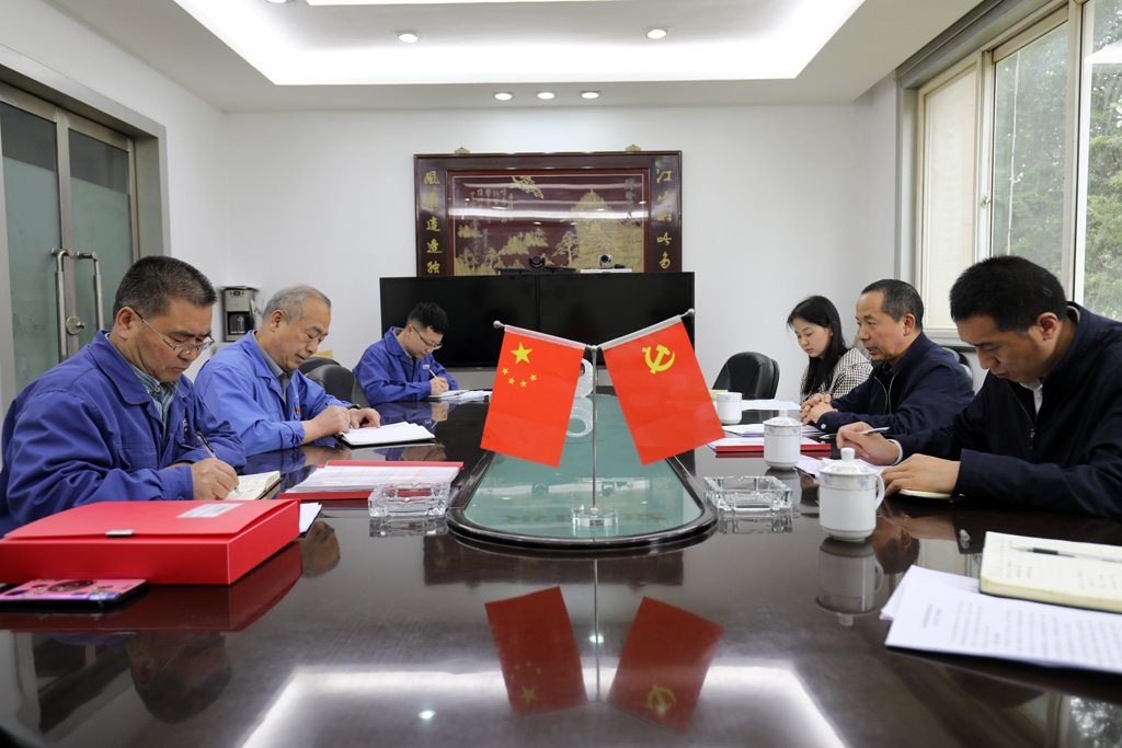 市國(guó)資委督導(dǎo)星火機(jī)床公司“三抓三促”行動(dòng)開展情況