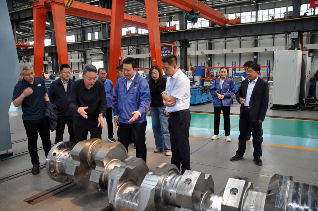 甘肅金控集團(tuán)領(lǐng)導(dǎo)來(lái)星火數(shù)控公司調(diào)研