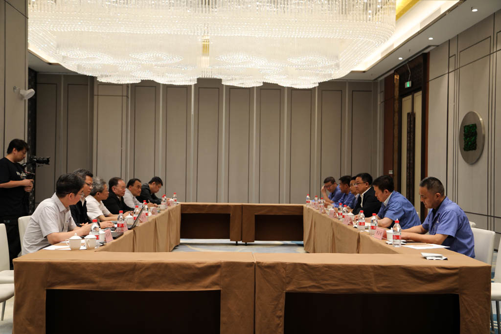 周濟院士與星火數(shù)控領(lǐng)導(dǎo)座談 共話技術(shù)創(chuàng)新與智能裝備發(fā)展