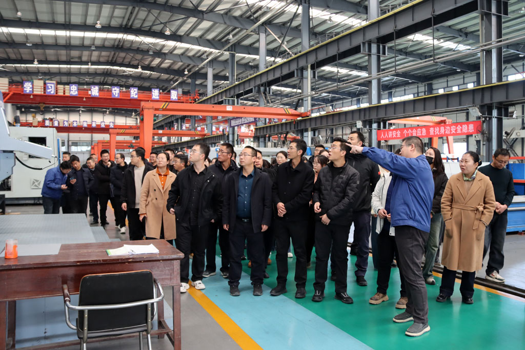 天水市市委組織部、市委黨校組織年輕干部來星火數(shù)控公司開展參觀學習活動