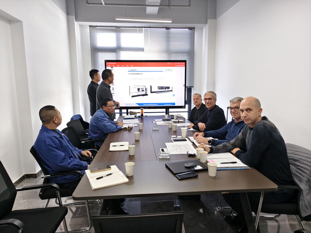 德國客戶一行到訪星火數(shù)控共商合作 共謀發(fā)展