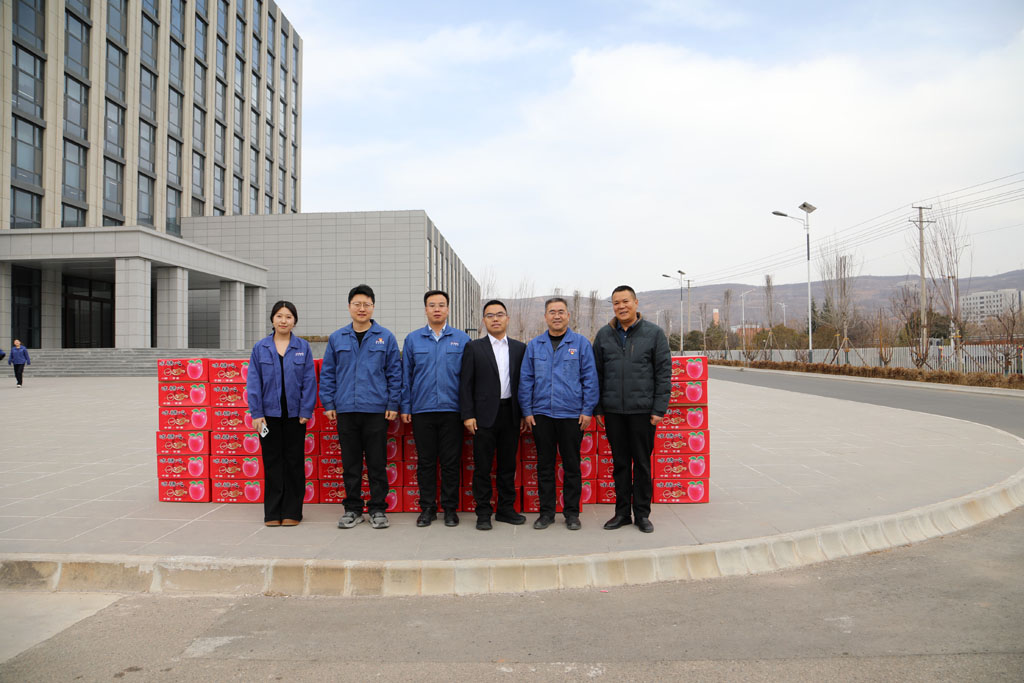 天水經(jīng)開區(qū)管委會(huì)領(lǐng)導(dǎo)蒞臨星火數(shù)控走訪慰問